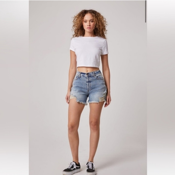 NWT Revolve Edyson Delon High Rise Short, distressed, in light park wash, $148 - Picture 8 of 10